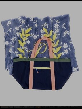 VS PINK Beach Bag And Towel